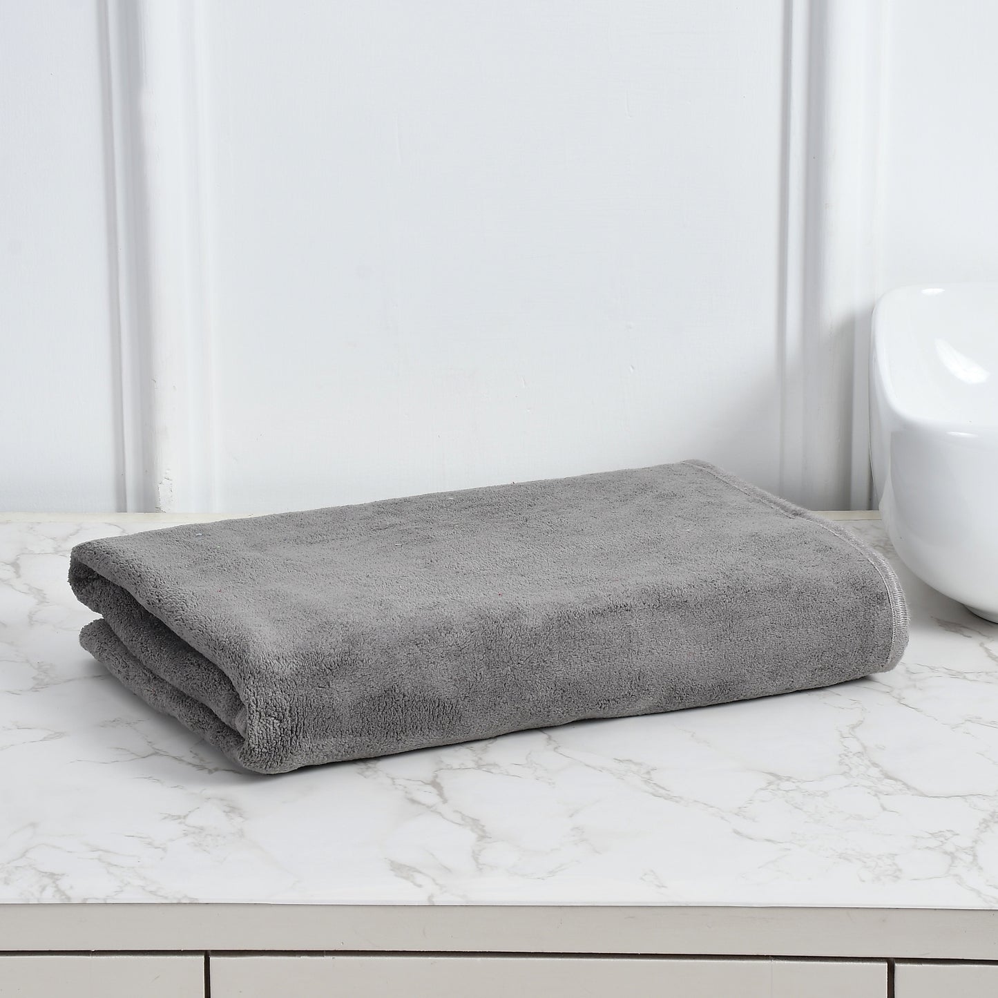 Iris Bath Towel 300 GSM Super Soft Microfiber 70x140 CM Grey
