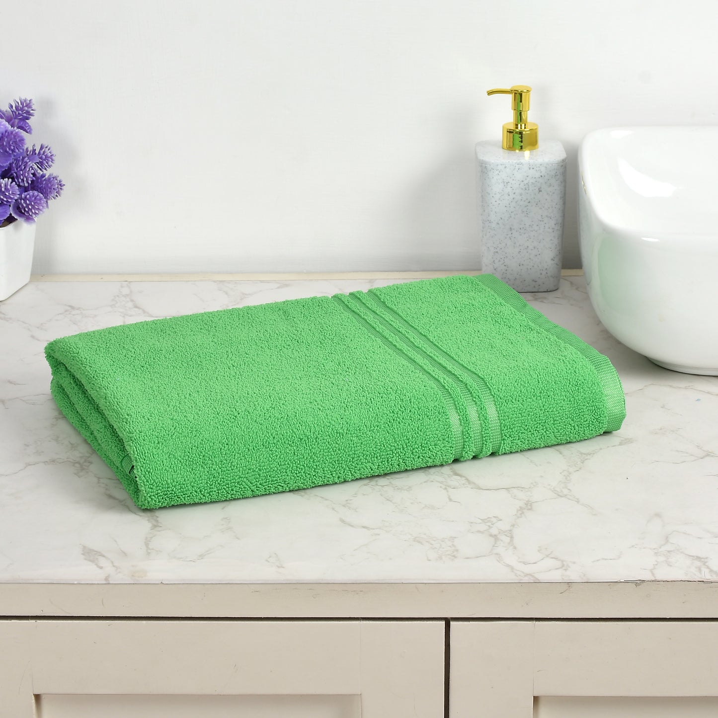 Luster Bath Towel 300 GSM Super Soft Microfiber 70x140 CM
