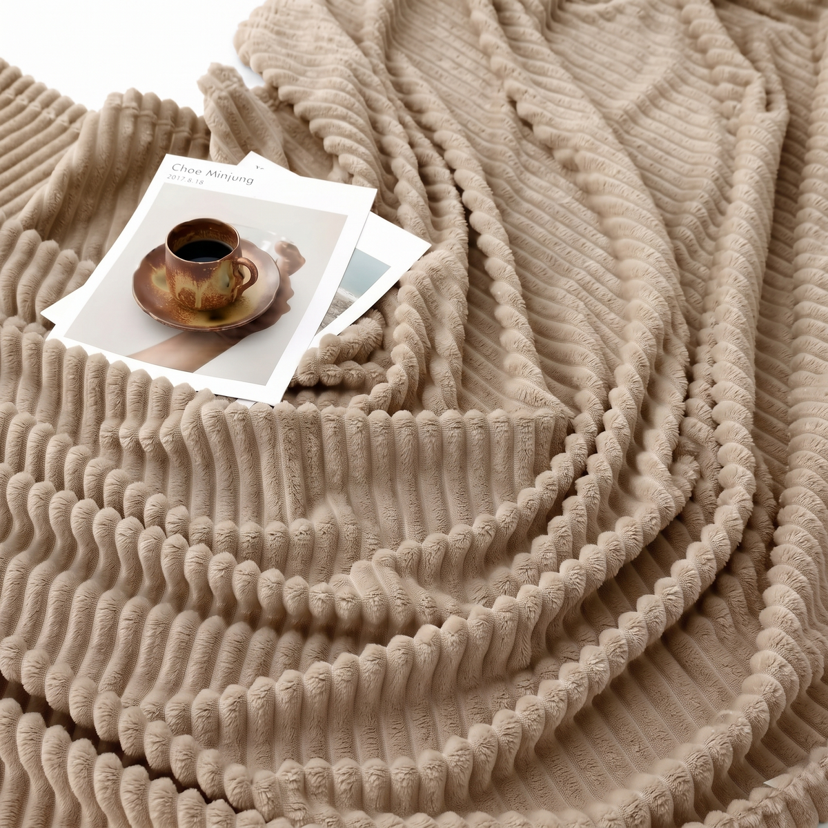 SUPER SOFT FLEECE RIBBED BLANKET ALL SEASON