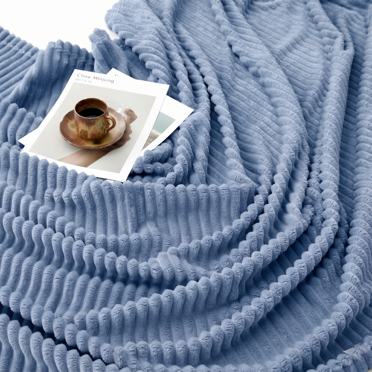 SUPER SOFT FLEECE RIBBED BLANKET ALL SEASON