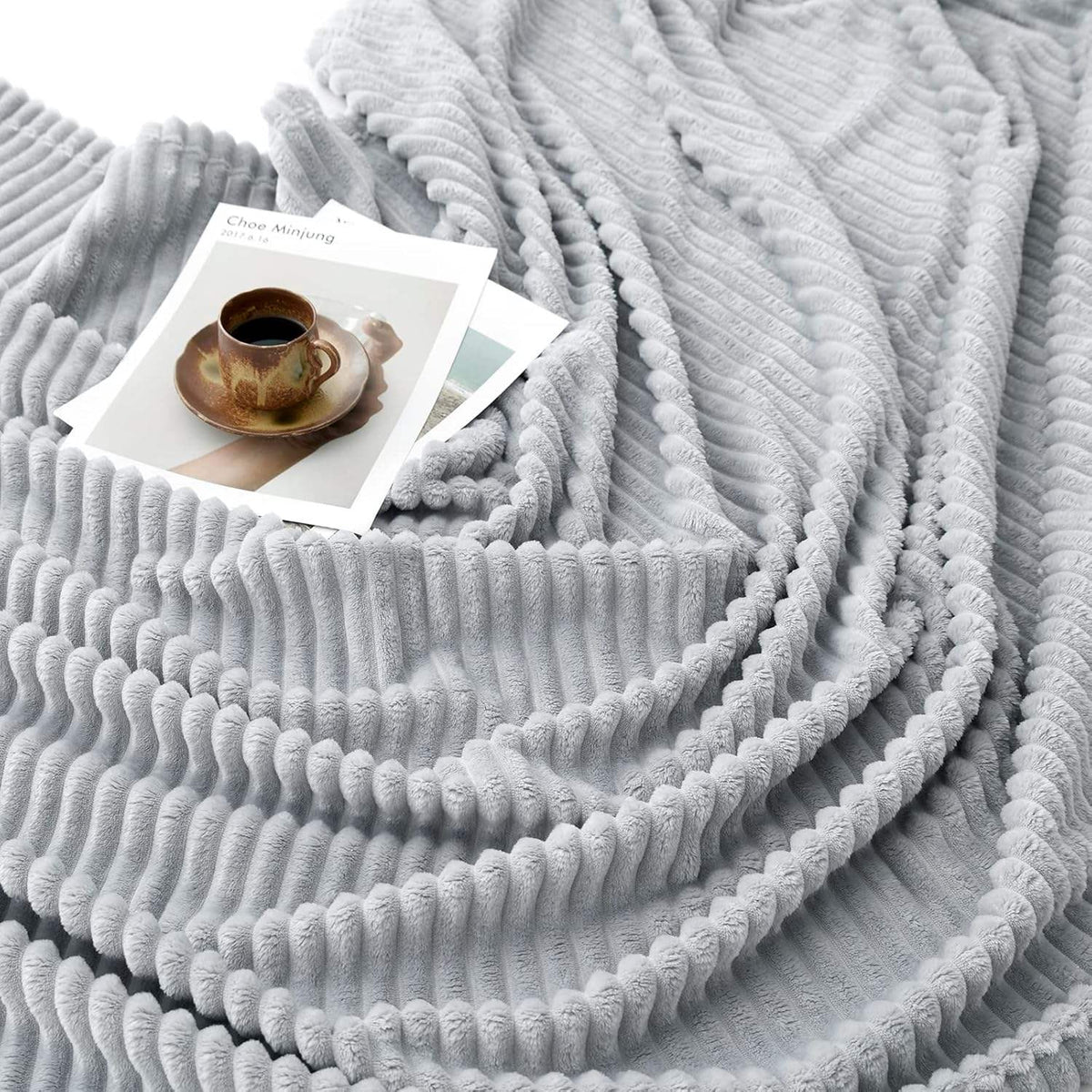 SUPER SOFT FLEECE RIBBED BLANKET ALL SEASON