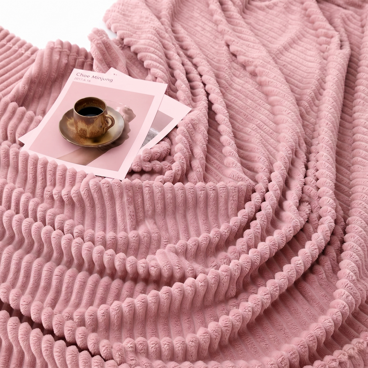 SUPER SOFT FLEECE RIBBED BLANKET ALL SEASON