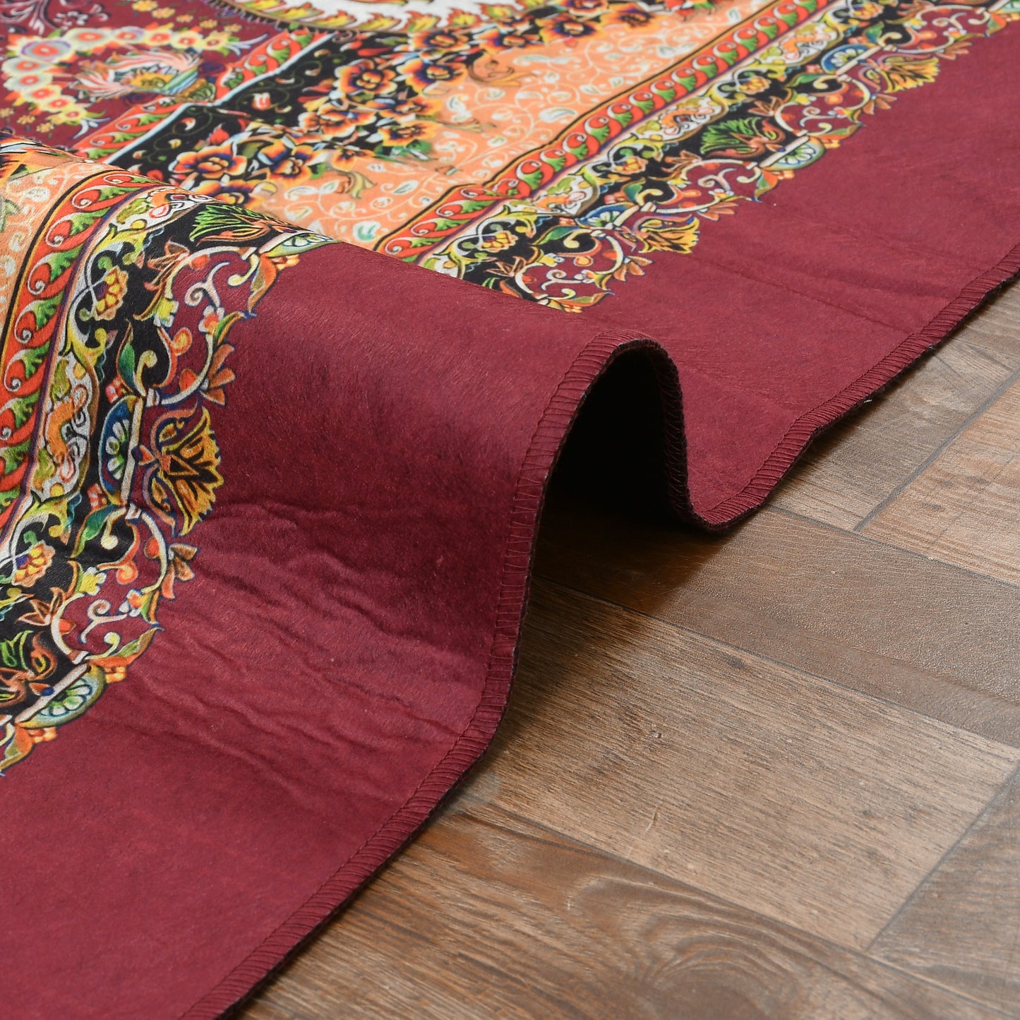 Classic Printed Carpet – 5x7 Feet