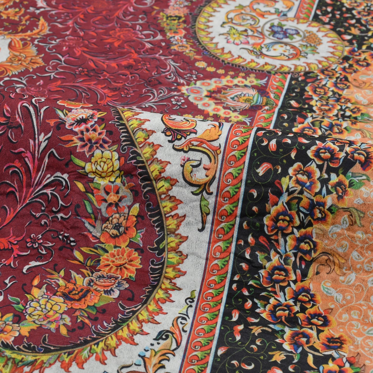 Classic Printed Carpet – 5x7 Feet