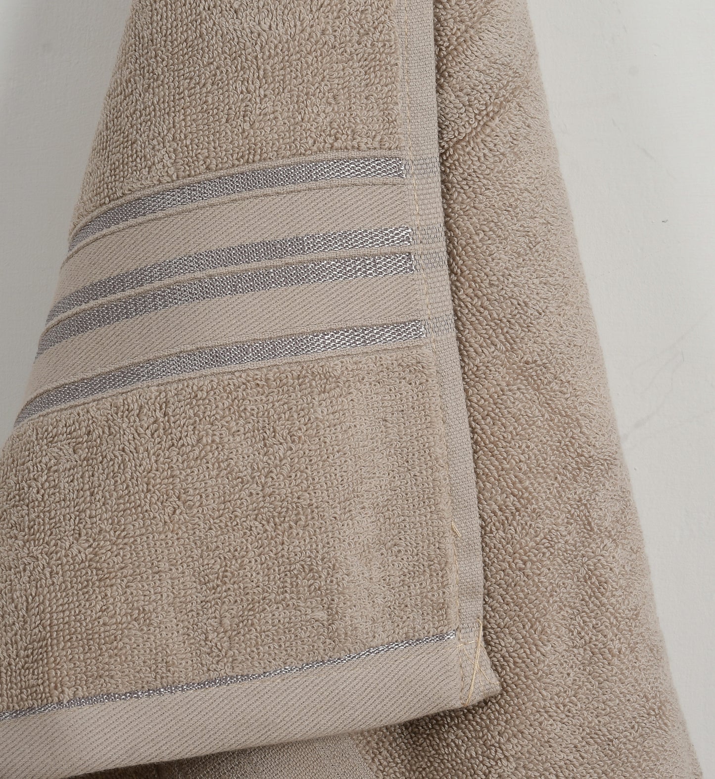 Bath Towel 100% Cotton 600 GSM Large Size 72x142 CM Light Grey