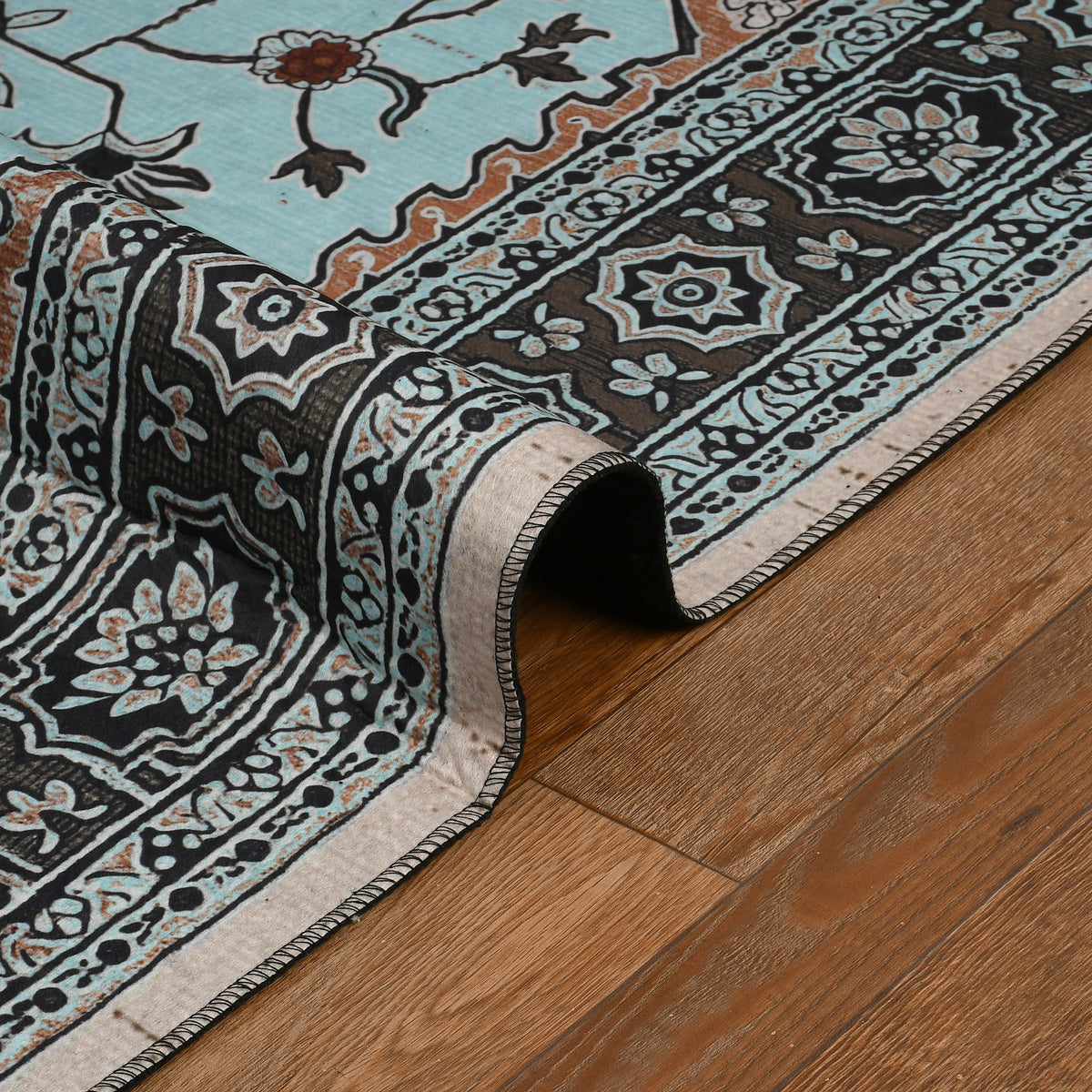 Classic Printed Room Carpet – 5×7 Feet, Foldable & Lightweight