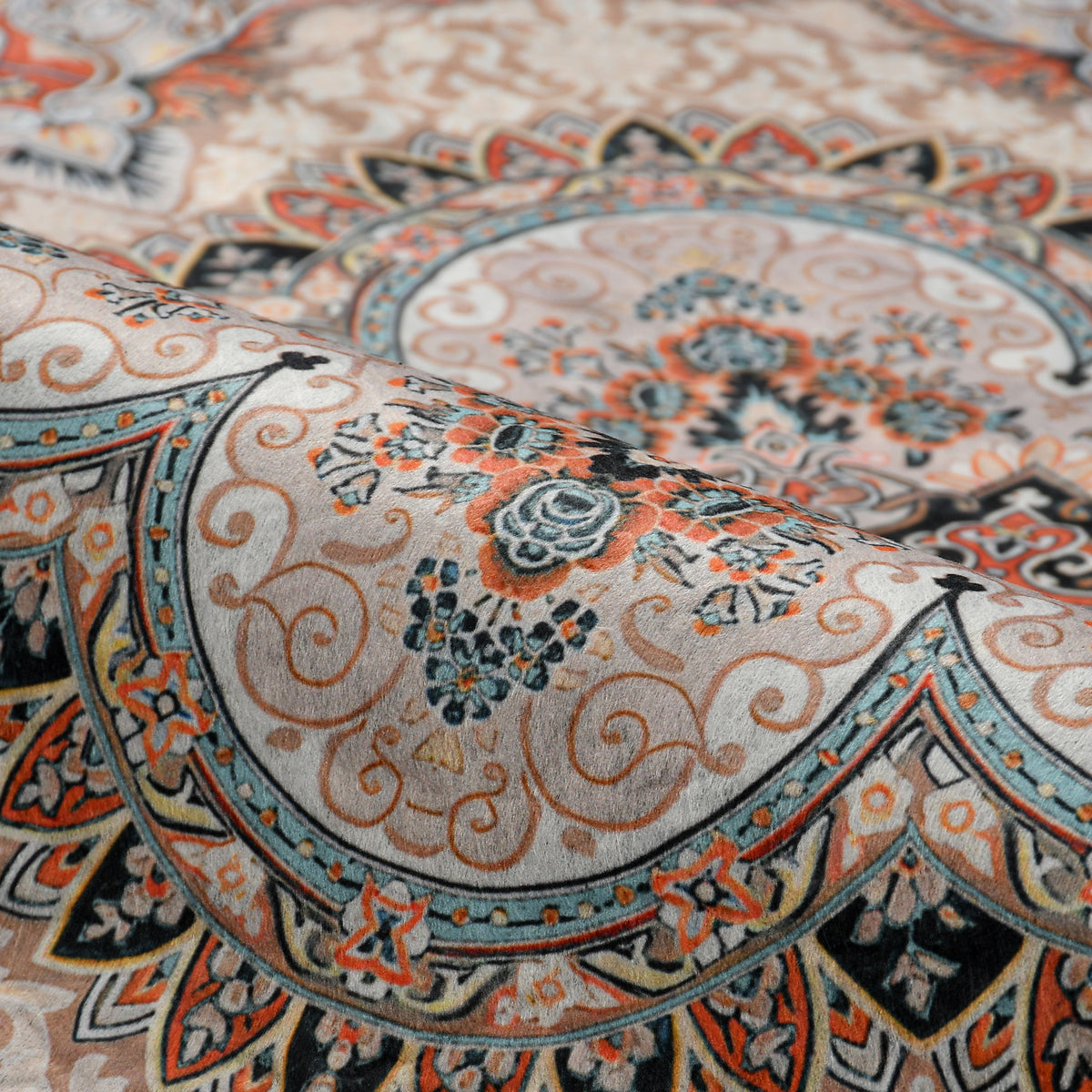 Classic Printed Room Carpet – 5×7 Feet, Foldable & Lightweight