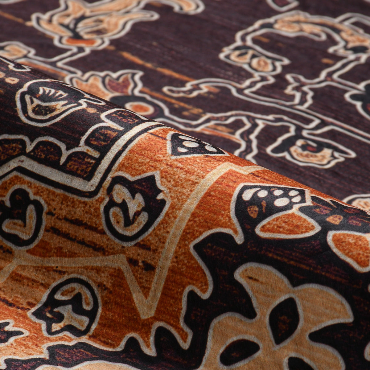 Classic Printed Room Carpet – 5×7 Feet, Foldable & Lightweight