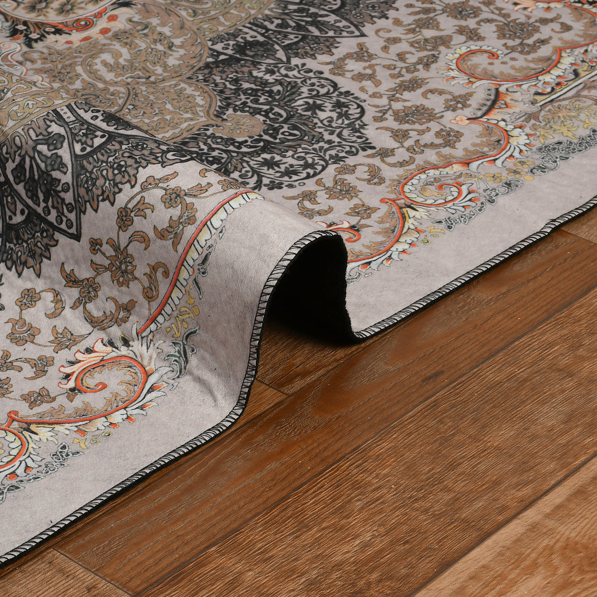 Classic Printed Room Carpet – 5×7 Feet, Foldable & Lightweight