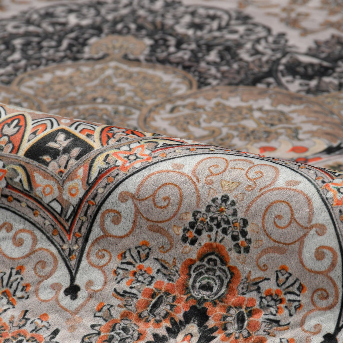 Classic Printed Room Carpet – 5×7 Feet, Foldable & Lightweight