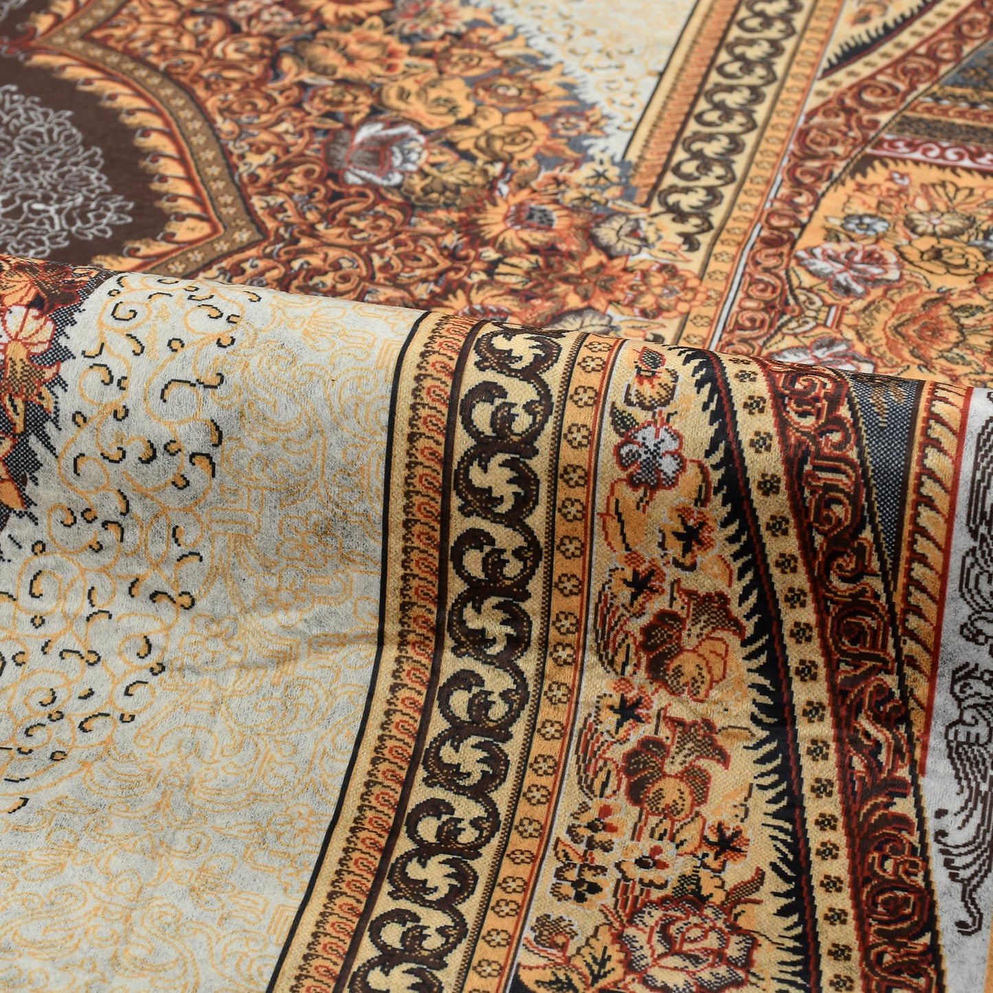 Classic Printed Carpet – 5x7 Feet