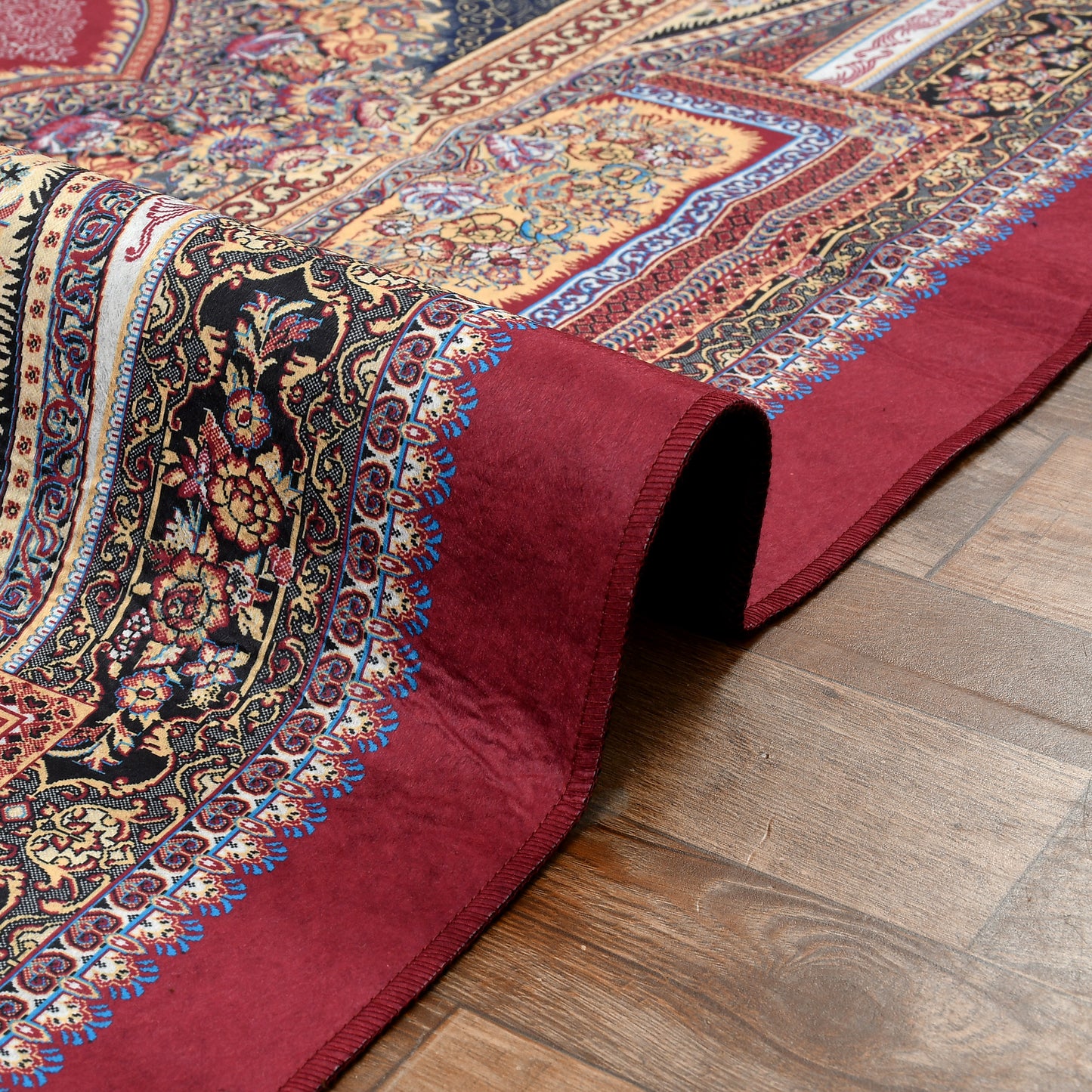 Classic Printed Carpet – 5x7 Feet