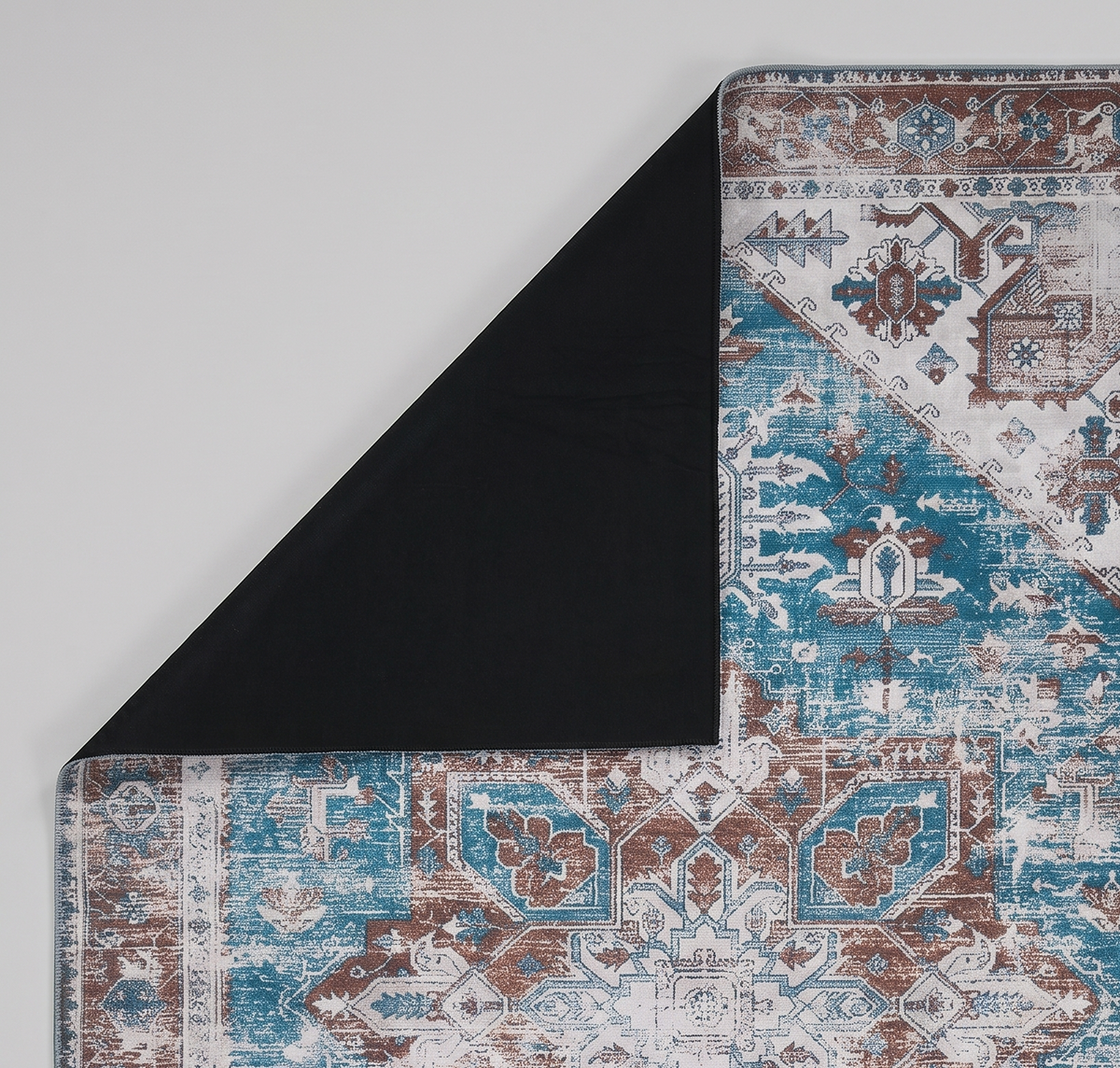 Classic Printed Room Carpet – 5×7 Feet, Traditional Print, Foldable & Lightweight