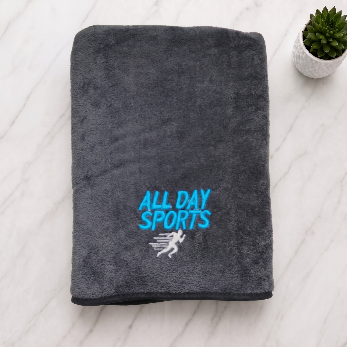 Quick Dry Microfiber Bath Towel 70×140 cm – Soft, Absorbent & Embroidered Dark Grey