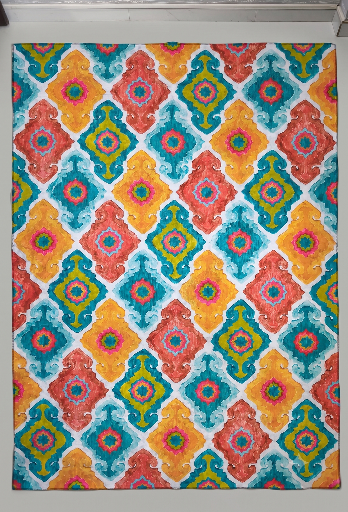 Classic Printed Room Carpet – 5×7 Feet, Traditional Print, Foldable & Lightweight