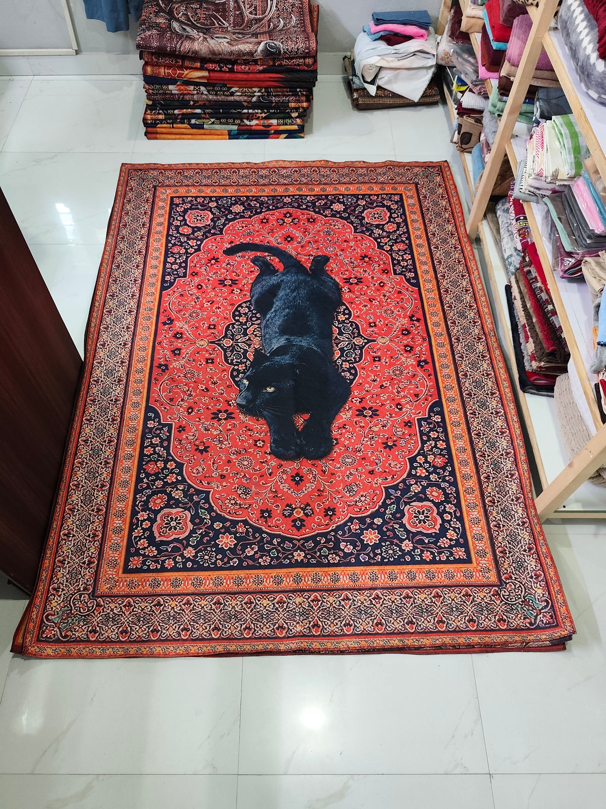 Wild Animal Print Area Rug 5x7 ft | Lightweight & Foldable Carpet